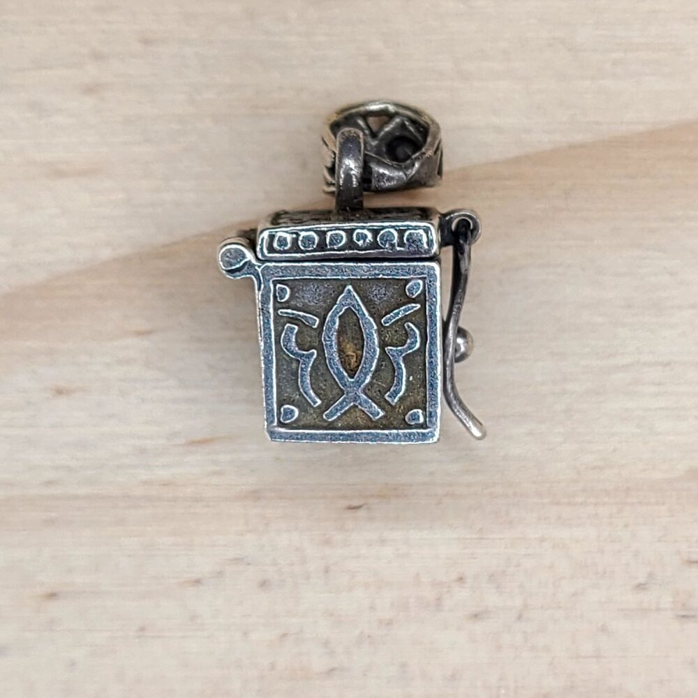 Vintage Sterling Silver 925 Hinged Prayer Box Pendant Charm 3.7g 1/2" Religious - Picture 8 of 12